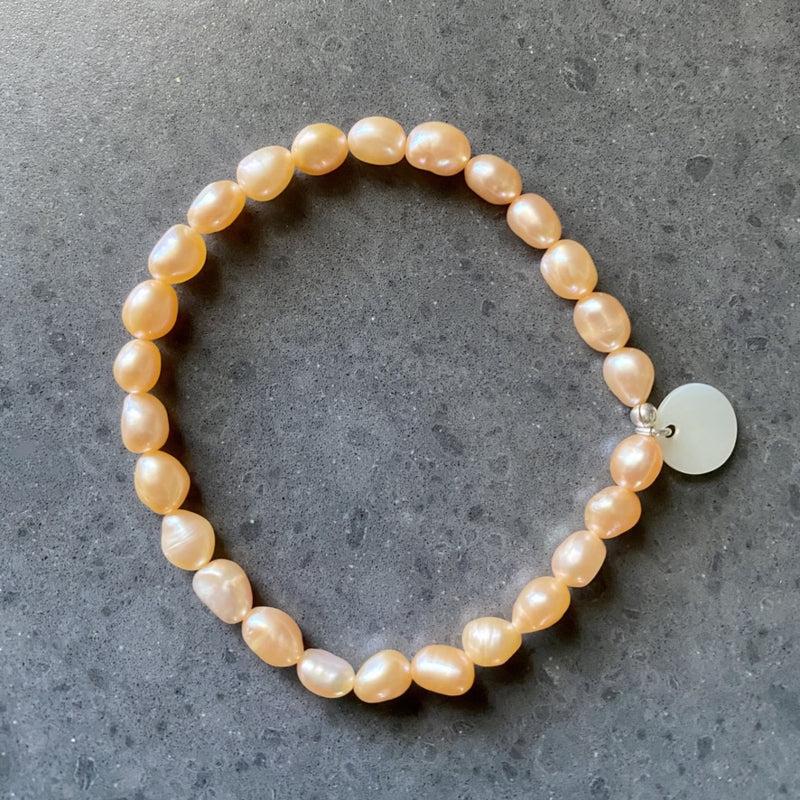 Souvenirs of life armcandy - Peach Pearls