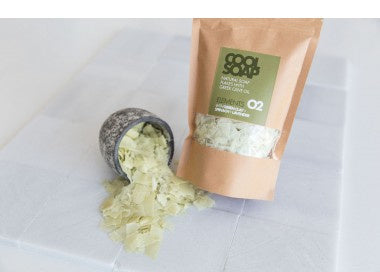 Cool soap 02 - Natural soap flakes with greek olive oil +green clay, spinach and lavender